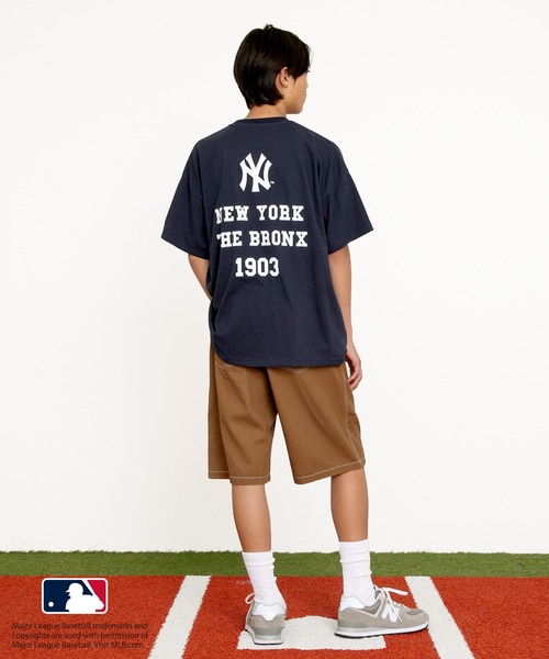 GLAZOS(グラソス)の「【大人向けサイズあり】【MLB】チームロゴプリント半袖Tシャツ(Tシャツ/カットソー・キッズ・ホワイト/オートミール/ネイビー/ブラック・140cm/150cm/160cm/170cm)」の13枚目の写真