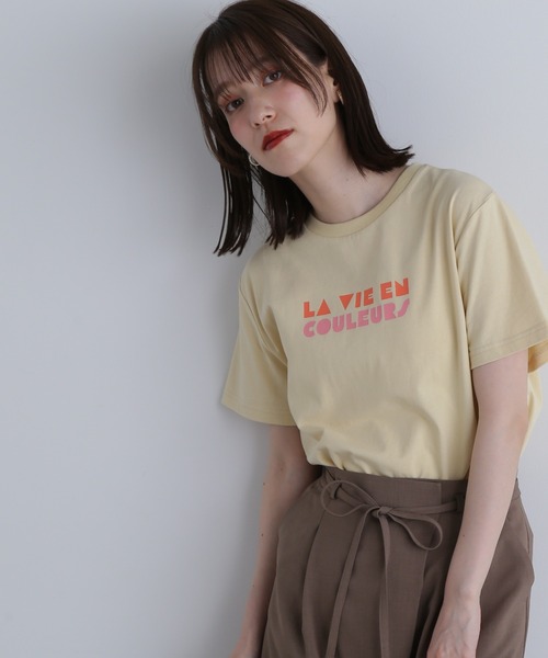 N.（N. Natural Beauty Basic）（エヌエヌナチュラルビューティーベーシック）の「◆【La vie en couleurs】ロゴプリントTシャツ（Tシャツ/カットソー・レディース・オフホワイト/ベージュ/ホワイト系その他/ピンク・MEDIUM）」の4枚目の写真