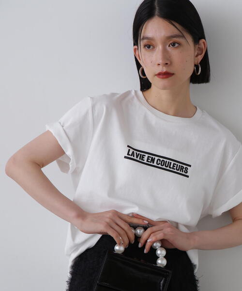 N.（N. Natural Beauty Basic）（エヌエヌナチュラルビューティーベーシック）の「◆【La vie en couleurs】ロゴプリントTシャツ（Tシャツ/カットソー・レディース・オフホワイト/ベージュ/ホワイト系その他/ピンク・MEDIUM）」の3枚目の写真