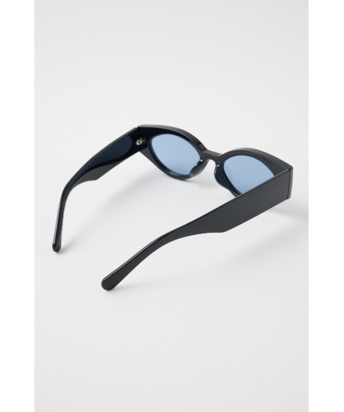 MOUSSY(マウジー)の「WIDE CAT アイウェア(サングラス・レディース・ブラック/ブラウン・FREE)」の4枚目の写真