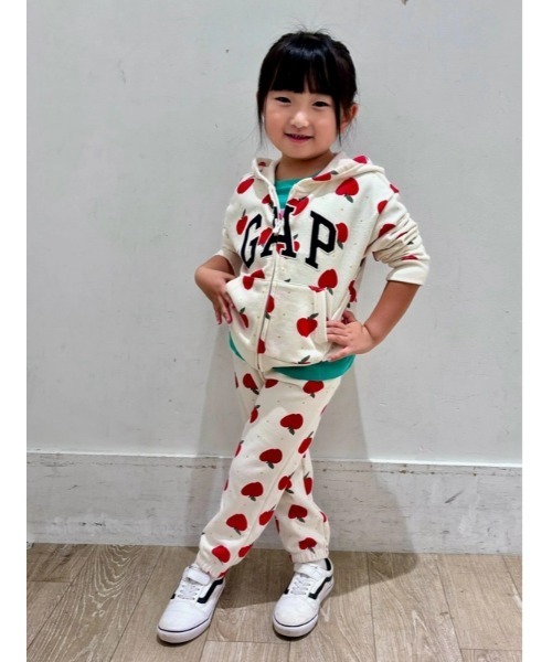 GAP(ギャップ)の「babyGap リラックス GAPロゴ ジップアップパーカー(パーカー・キッズ・ピンク/アイボリー・70cm/110cm/105cm/100cm/80cm/90cm/95cm)」の7枚目の写真