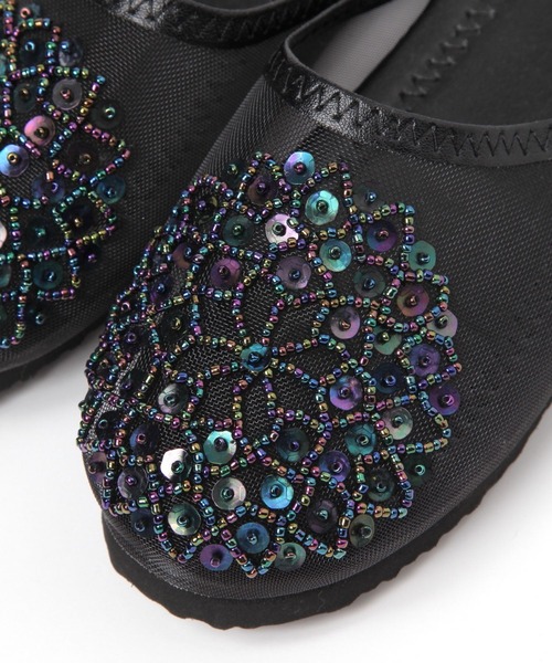 niko and（ニコアンド）の「オリジナル刺繍ビーズサンダル