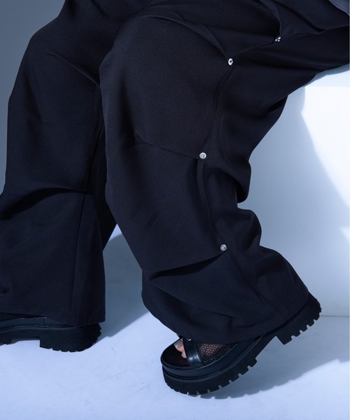 Ellno Loset(エルノロゼット)の「スタッズタックパンツ(その他パンツ・メンズ・ブラック/アッシュグレー・X-SMALL/SMALL/LARGE/MEDIUM)」の10枚目の写真