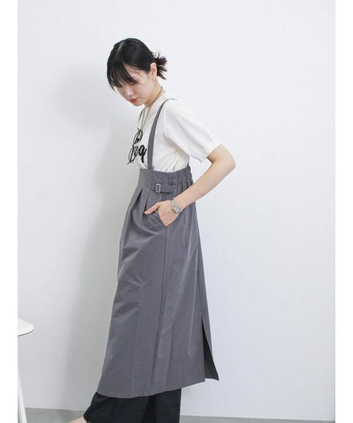 Samansa Mos2 blue（サマンサモスモスブルー）の「サス付ハイウエストスカート（スカート・レディース・カーキ/ブラック/グレー・F）」の6枚目の写真