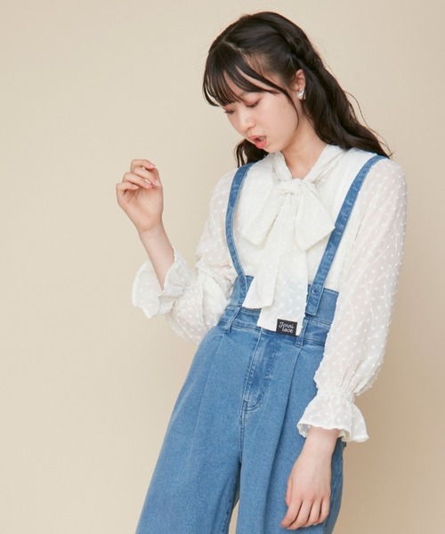 JENNI love(ジェニィラブ)の「リボンえりシアーブラウス(シャツ/ブラウス・キッズ・オフホワイト/ミント/ブラック・130cm/140cm/150cm/160cm)」の2枚目の写真