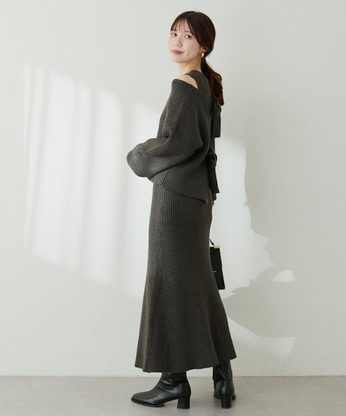 natural couture（ナチュラルクチュール）の「SET UPガーリーニットワンピース（ワンピース・レディース・チャコールグレー/ライトベージュ/モカ/ボルドー・SMALL/MEDIUM）」の15枚目の写真