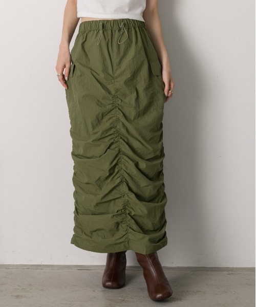 ad thie(アドティエ)の「Iライン・ナイロン ギャザーデザインスカート(スカート・レディース・チョコ/カーキ/ベージュ/ブラック・FREE)」の10枚目の写真