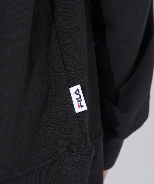 FILA(フィラ)の「クルーネックスウェット(スウェット・メンズ・ブラック/ネイビー/チャコールグレー・MEDIUM/LARGE/X-LARGE)」の13枚目の写真