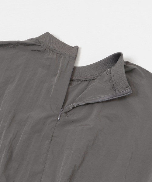 ITEMS URBANRESEARCH(アイテムズ アーバンリサーチ)の「ナイロンプルオーバー(シャツ/ブラウス・レディース・ブラック/グレー・FREE)」の19枚目の写真