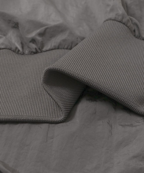 ITEMS URBANRESEARCH(アイテムズ アーバンリサーチ)の「ナイロンプルオーバー(シャツ/ブラウス・レディース・ブラック/グレー・FREE)」の20枚目の写真