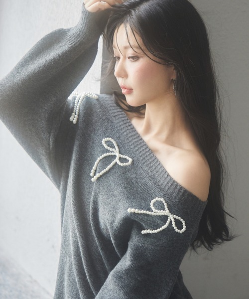 SAISON DE PAPILLON(セゾンドパピヨン)の「2wayネックパールリボンニットワンピース(ワンピース・レディース・チャコール・L/M)」の11枚目の写真