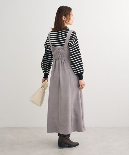 ELENCARE DUE（エレンカーレデュエ）の「・ELENCARE DUE スエードポンチジャンスカ（ジャンパースカート・レディース・チャコールグレー/グレイッシュベージュ/アイボリー/ライトグレー・FREE）」の20枚目の写真