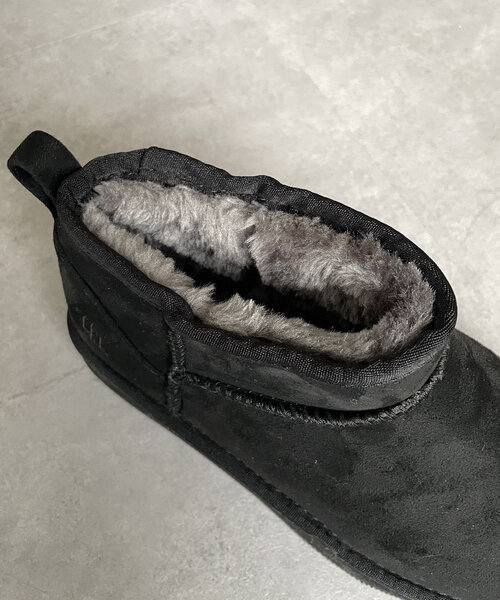 Thevon（ゼボン）の「ショートムートンブーツ（ブーツ・レディース・ブラック/ライトベージュ・M/L）」の8枚目の写真