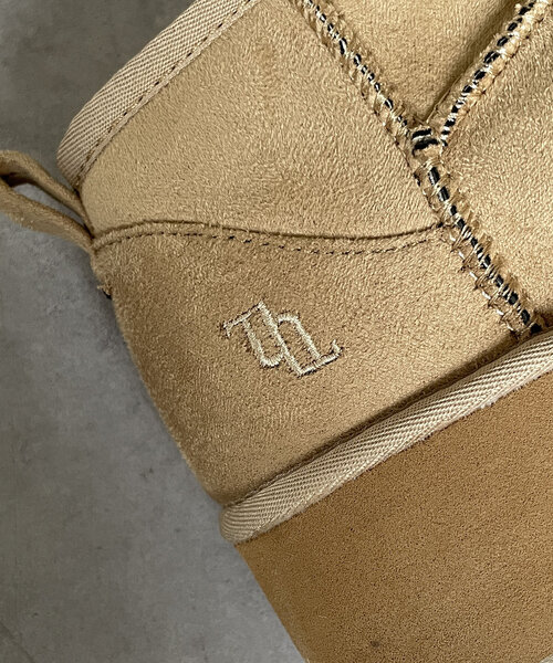 Thevon（ゼボン）の「ショートムートンブーツ（ブーツ・レディース・ブラック/ライトベージュ・M/L）」の19枚目の写真