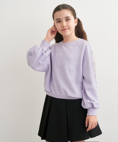 coca(coca)(コカ)の「キッズ 袖ハート刺繍 クロップド丈スウェット(スウェット・キッズ・ピンク/ブラック/ラベンダー・120/150/130/140)」の13枚目の写真