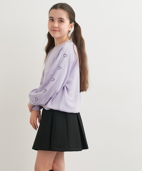 coca(coca)(コカ)の「キッズ 袖ハート刺繍 クロップド丈スウェット(スウェット・キッズ・ピンク/ブラック/ラベンダー・120/150/130/140)」の14枚目の写真