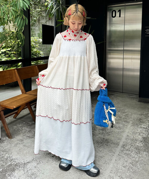 HELLO.SANFRANCISCO(ハローサンフランシスコ)の「【HELLO.SANFRANCISCO/ハローサンフランシスコ】ハートフロッキープリントシアータートルTEE(Tシャツ/カットソー・レディース・ホワイト/オレンジ/ベージュ・ONE SIZE)」の5枚目の写真