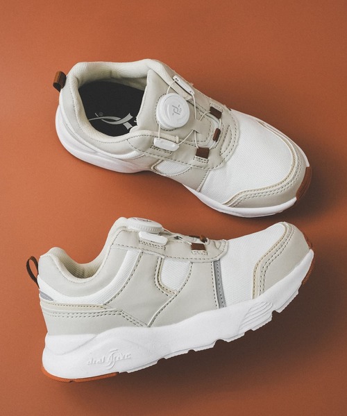 DIAL DRIVE（ダイヤルドライブ）の「【DIAL DRIVE】ダイヤルドライブ DAILY（スニーカー・キッズ・カーキ/ブラック/グレー/ベージュ/ホワイト/ピンク/アイボリー・17cm/18cm/19cm/20cm/21cm/23cm/22cm）」の4枚目の写真