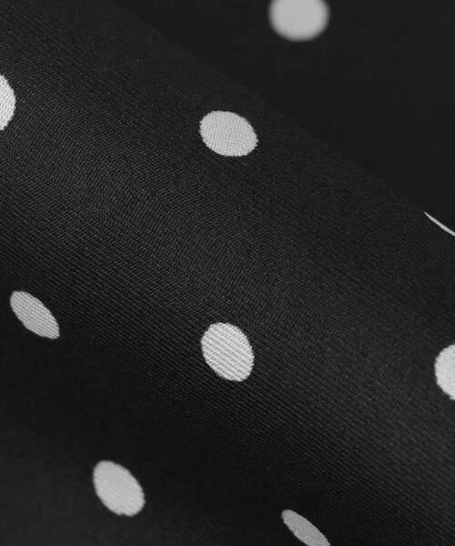 green label relaxing（グリーンレーベルリラクシング）の「GLR シルク ドット スカーフ（ストール/ショール・メンズ・ブラック/ダークブラウン/ネイビー・FREE）」の6枚目の写真