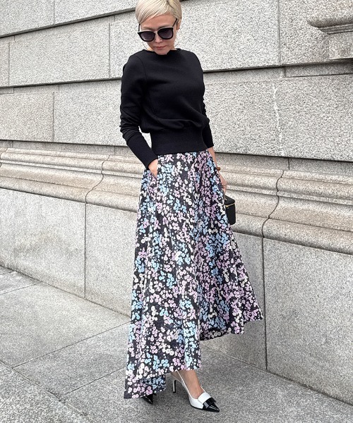 JENNE(ジェンヌ)の「JENNE オードリーフラワースカート(スカート・レディース・ホワイト/ブラック・LARGE/MEDIUM/SMALL)」の10枚目の写真