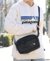 Mark Gonzales | 【Mark Gonzales/マーク ゴンザレス】アートワークコレクション ヨコ型ミニショルダー(容量：約3L）(ショルダーバッグ)