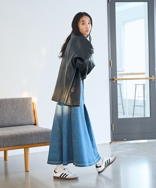 coen(コーエン)の「デニムフレアロングスカート(デニムスカート・レディース・ライトブルー/コバルトブルー・M/L)」の12枚目の写真