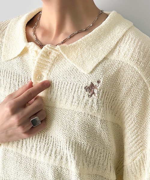 classicalelf（クラシカルエルフ）の「一枚で大人のラフスタイルが決まる。ワンポイント刺繍ブークレポロニットトップス(半袖)（ポロシャツ・メンズ・アイボリー/ブラック/チャコール・X-LARGE/SMALL/MEDIUM/LARGE）」の22枚目の写真