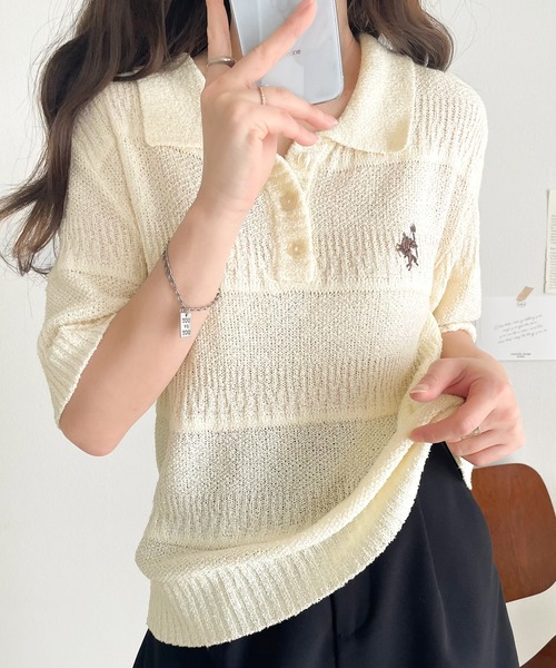 classicalelf（クラシカルエルフ）の「一枚で大人のラフスタイルが決まる。ワンポイント刺繍ブークレポロニットトップス(半袖)（ポロシャツ・メンズ・アイボリー/ブラック/チャコール・X-LARGE/SMALL/MEDIUM/LARGE）」の4枚目の写真