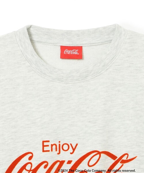 Coca Cola(コカコーラ)の「【別注】Coca-Cola / フロッキープリント クルーネック スウェット(スウェット・メンズ・シルバー/レッド・S/M/L/XL)」の16枚目の写真