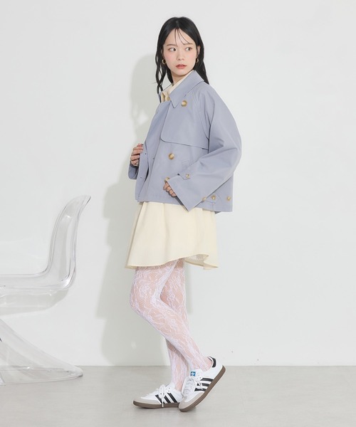 earth music&ecology（アースミュージックアンドエコロジー）の「ショートトレンチコート（トレンチコート・レディース・サックスブルー/ライトベージュ/ベージュ・FREE）」の18枚目の写真