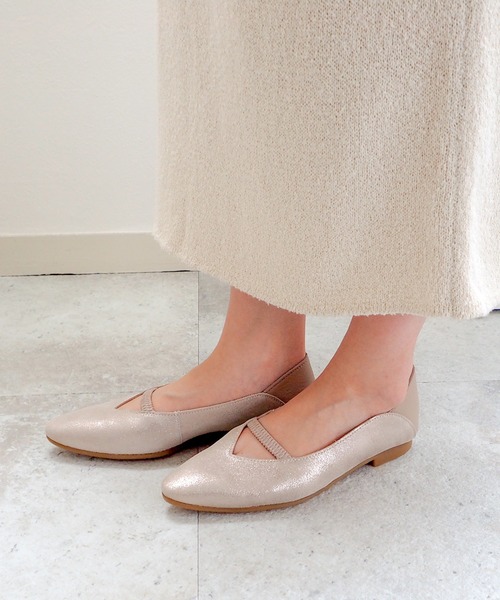 ENあしながおじさん（エンアシナガオジサン）の「防水｜Vカットバレエシューズ　5360583（パンプス・レディース・ブラック/プラチナム・24.5cm/24cm/23.5cm/23cm/22.5cm）」の22枚目の写真