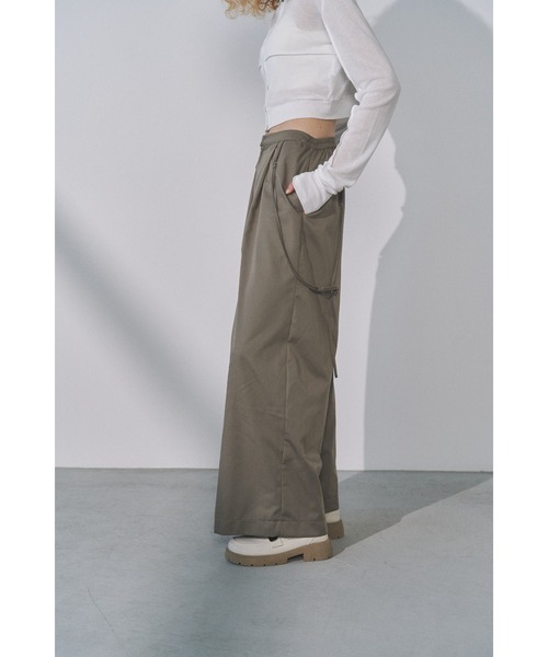 Solace(ソレイス)の「2wayサスペンダー付きワイドパンツ(スラックス・レディース・グレー/ブラック・FREE)」の9枚目の写真