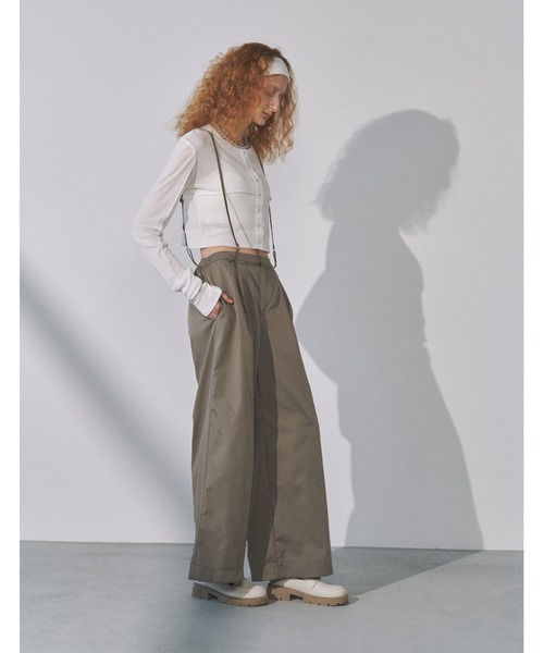 Solace(ソレイス)の「2wayサスペンダー付きワイドパンツ(スラックス・レディース・グレー/ブラック・FREE)」の7枚目の写真