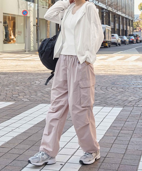 CHAN ME(チャンミ)の「UVカットシアージップニットパーカー(パーカー・レディース・カーキ/ホワイト/ブラック・X-LARGE/LARGE/MEDIUM)」の13枚目の写真
