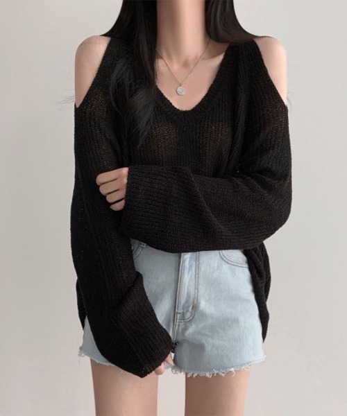 Miniministore(ミニミニストア)の「肩出しニット レディース Vネック(ニット/セーター・レディース・グリーン/ホワイト/ブラック/ベージュ・FREE)」の18枚目の写真