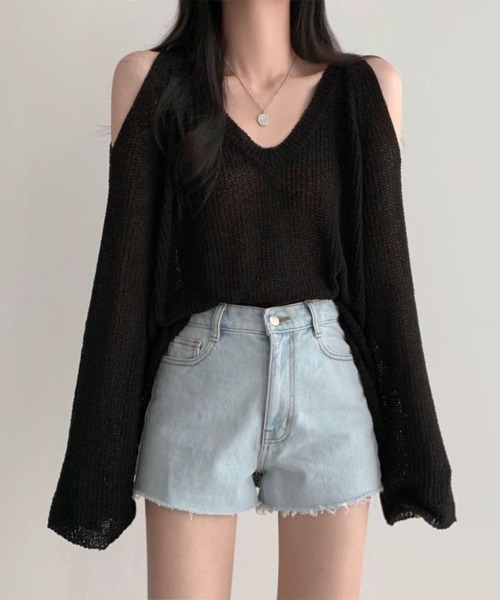 Miniministore(ミニミニストア)の「肩出しニット レディース Vネック(ニット/セーター・レディース・グリーン/ホワイト/ブラック/ベージュ・FREE)」の19枚目の写真
