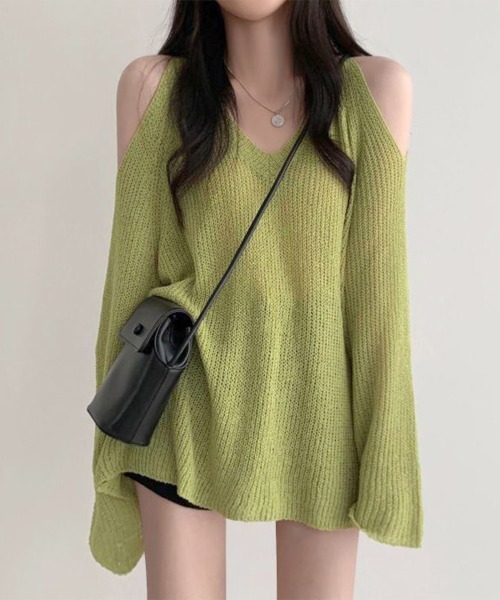 Miniministore(ミニミニストア)の「肩出しニット レディース Vネック(ニット/セーター・レディース・グリーン/ホワイト/ブラック/ベージュ・FREE)」の12枚目の写真