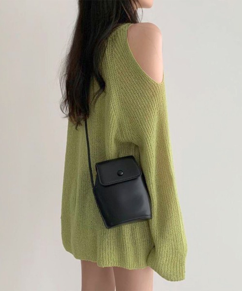 Miniministore(ミニミニストア)の「肩出しニット レディース Vネック(ニット/セーター・レディース・グリーン/ホワイト/ブラック/ベージュ・FREE)」の13枚目の写真