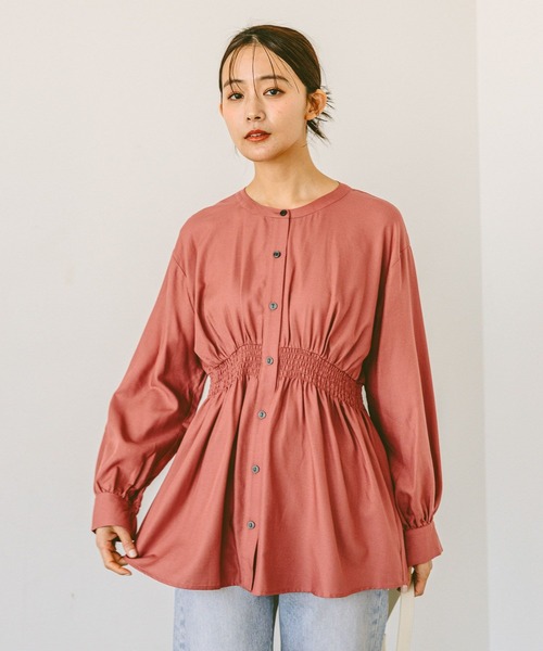 GLOBAL WORK（グローバルワーク）の「シャーリングシャツ長袖/286232（シャツ/ブラウス・レディース・コーラルピンク/ベージュ/スミクロ/アイボリー・MEDIUM/LARGE）」の11枚目の写真