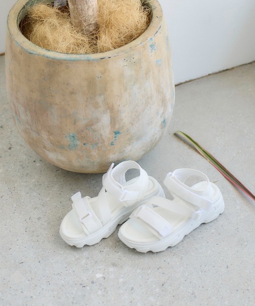 noyau（ノヤウ）の「トリプルベルクロ厚底スポーツサンダル（サンダル・レディース・ホワイト/ブラック/ベージュ・LL/S/M/L）」の19枚目の写真