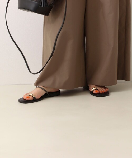 NICOLAS LAINAS（ニコラスライナス）の「【NICOLAS LAINAS/ニコラス ライナス】 メタリックフィンガーフックサンダル【NOLLEY'S mgr. 松葉☆別注アイテム】（サンダル・レディース・ゴールド/ダークブラウン/シルバー・36/37/38）」の13枚目の写真