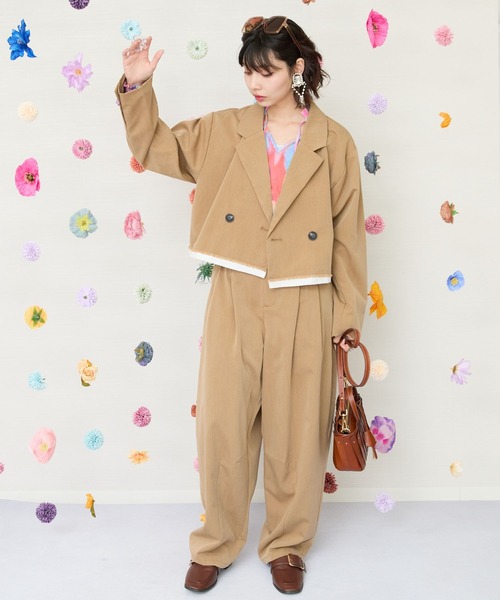 JETSET SOLO PLUS (ジェットセットソロプラス)の「【JETSET SOLO PLUS】TRツイルバイカラーヘムクロップドジャケット(その他アウター・レディース・キャメル/ライトグレー・FREE)」の3枚目の写真