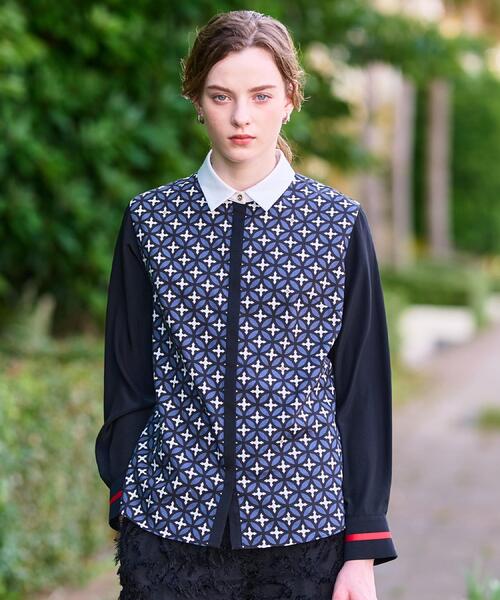 DRESSTERIOR（ドレステリア）の「【美人百花/モデル美香着用】オーバーラップサークルコンビシャツ（シャツ/ブラウス・レディース・ベージュ系その他4/ネイビー系・34/36/38）」の16枚目の写真