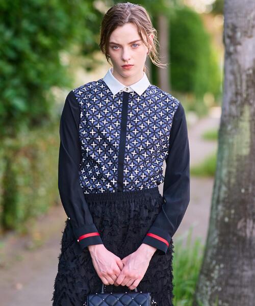 DRESSTERIOR（ドレステリア）の「【美人百花/モデル美香着用】オーバーラップサークルコンビシャツ（シャツ/ブラウス・レディース・ベージュ系その他4/ネイビー系・34/36/38）」の19枚目の写真