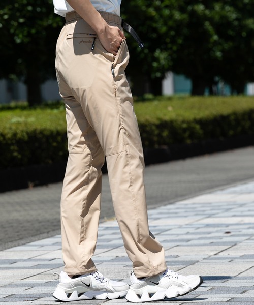 phenix outdoor(フェニックスアウトドア)の「phenix OUTDOOR(フェニックスアウトドア) レディース エクストラストレッチ リラクシングナイロンパンツ サマーアラートパンツ (撥水加工 / 通気性)(その他パンツ・レディース・カーキ/ベージュ/ブラック・71/68/M/S/XL/L)」の22枚目の写真