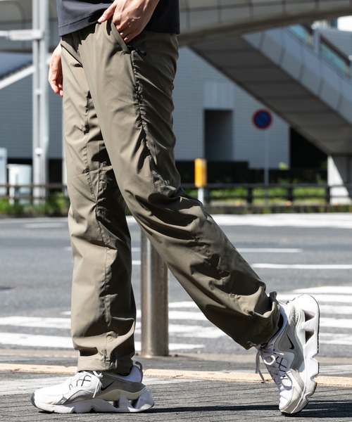phenix outdoor(フェニックスアウトドア)の「phenix OUTDOOR(フェニックスアウトドア) レディース エクストラストレッチ リラクシングナイロンパンツ サマーアラートパンツ (撥水加工 / 通気性)(その他パンツ・レディース・カーキ/ベージュ/ブラック・71/68/M/S/XL/L)」の14枚目の写真