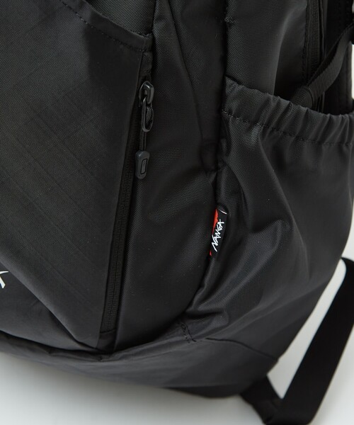 NANGA(ナンガ)の「【NANGA/ナンガ】 ECOPAK バックパック30L/ユニセックス(バックパック/リュック・メンズ・ブラック・フリー)」の12枚目の写真