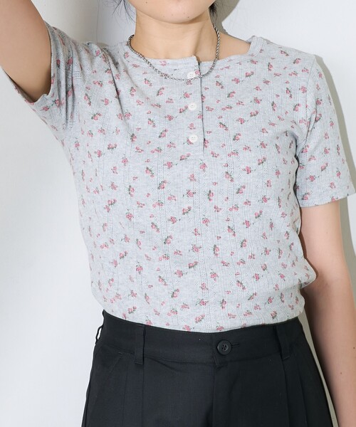 FREAK'S STORE（フリークスストア）の「花柄針抜きフライス ヘンリーTシャツ（Tシャツ/カットソー・レディース・オフホワイト/グレー/ネイビー・ﾌﾘ-）」の16枚目の写真
