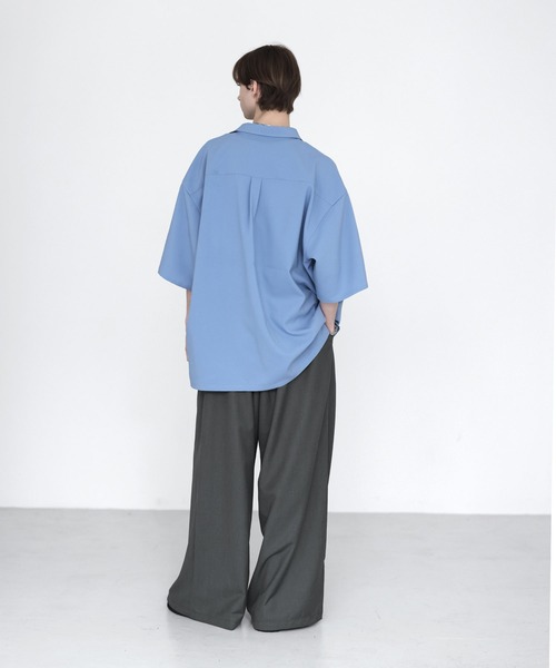 SOCCE(ソーシー)の「ルーズシルエット接触冷感防シワ半袖シャツ(シャツ/ブラウス・メンズ・ホワイト/チャコール/サックスブルー/ライトグレー・S/M/L/XL)」の17枚目の写真