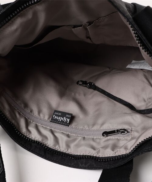 kipling(キプリング)の「【kipling】キプリング Basic ASSENI S トートバッグ(トートバッグ・レディース・ブラック系その他/ブラック/ブルー系その他/レッド・FREE)」の8枚目の写真